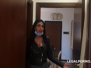 Вирус не помеха! - итальянская служба доставки анального секса на дом