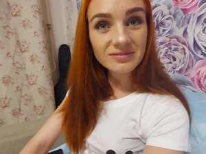 Рыжая сестра сосет хуй и трахается в жопу перед свиданием, реальный русский инцест